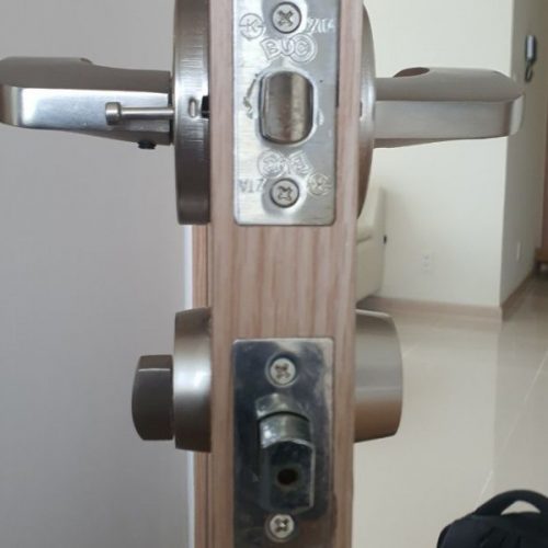 Thay khóa cửa Thay khóa cửa